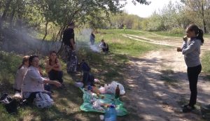 Волонтеры на уборке Днестра